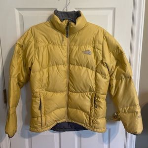 North Face, Size: Large, Women’s 550 jacket. Love this pale yellow.